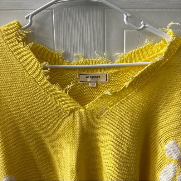 No Comment Yellow Daisy Distressed Knit Sweater | M | Y2K Grunge Floral Thrashed - Picture 3 of 7